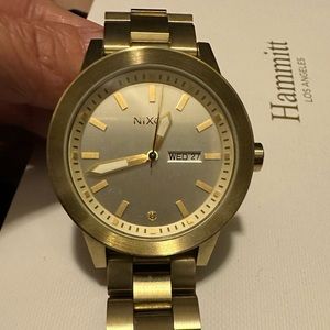 Nixon Champagne gold watch in great condition.